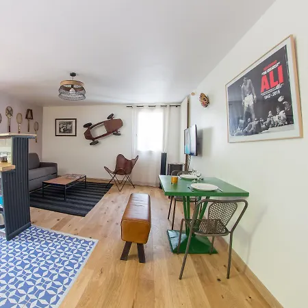 Apartment Off 3 *
