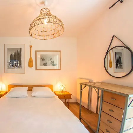 Off 3 Apartment *
